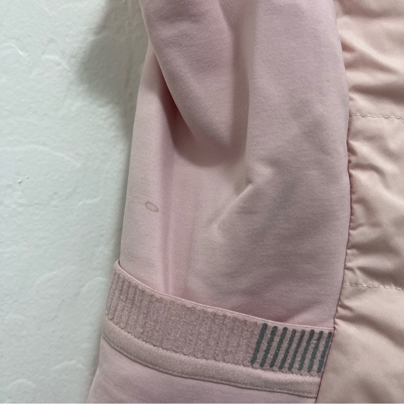 Lululemon Down for It All Vest Pink Mist Size 4 - Picture 13 of 13